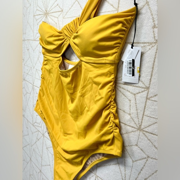 SHADE & SHORE Yellow One-Piece keyhole front Swimsuit size L - Picture 11 of 12